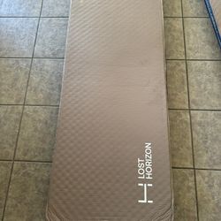Lost Horizon Air-soft Self Inflating Camping Mattress. 