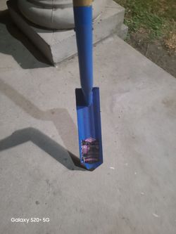 Trenching Shovel