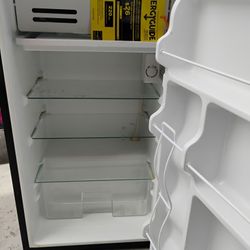 Midea Mini Fridge