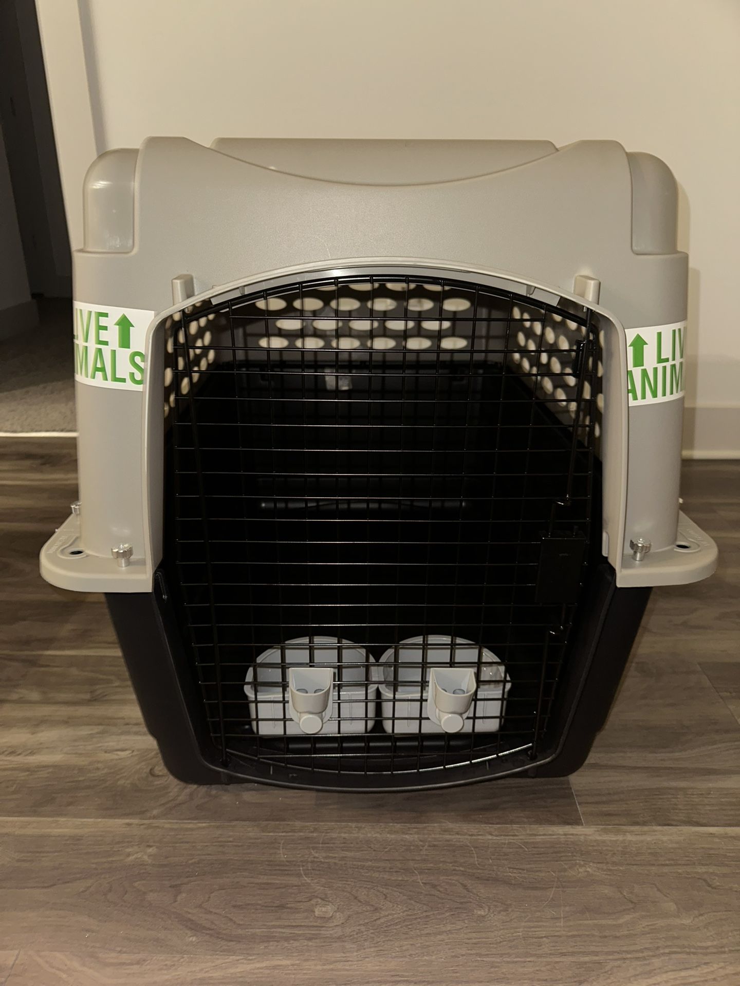 Large Pet Travel Crate - $100 PRICE FIRM