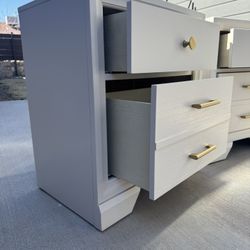 Elegant Nightstand set ✨