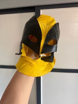 Boys Wolverine costume size 8-10