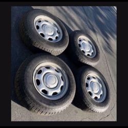 4 — 235/75r17 5x135 5x5.31 Stock Ford F-150 Expedition Wheels Rims Good 90% Treads 2025 DOT Tires