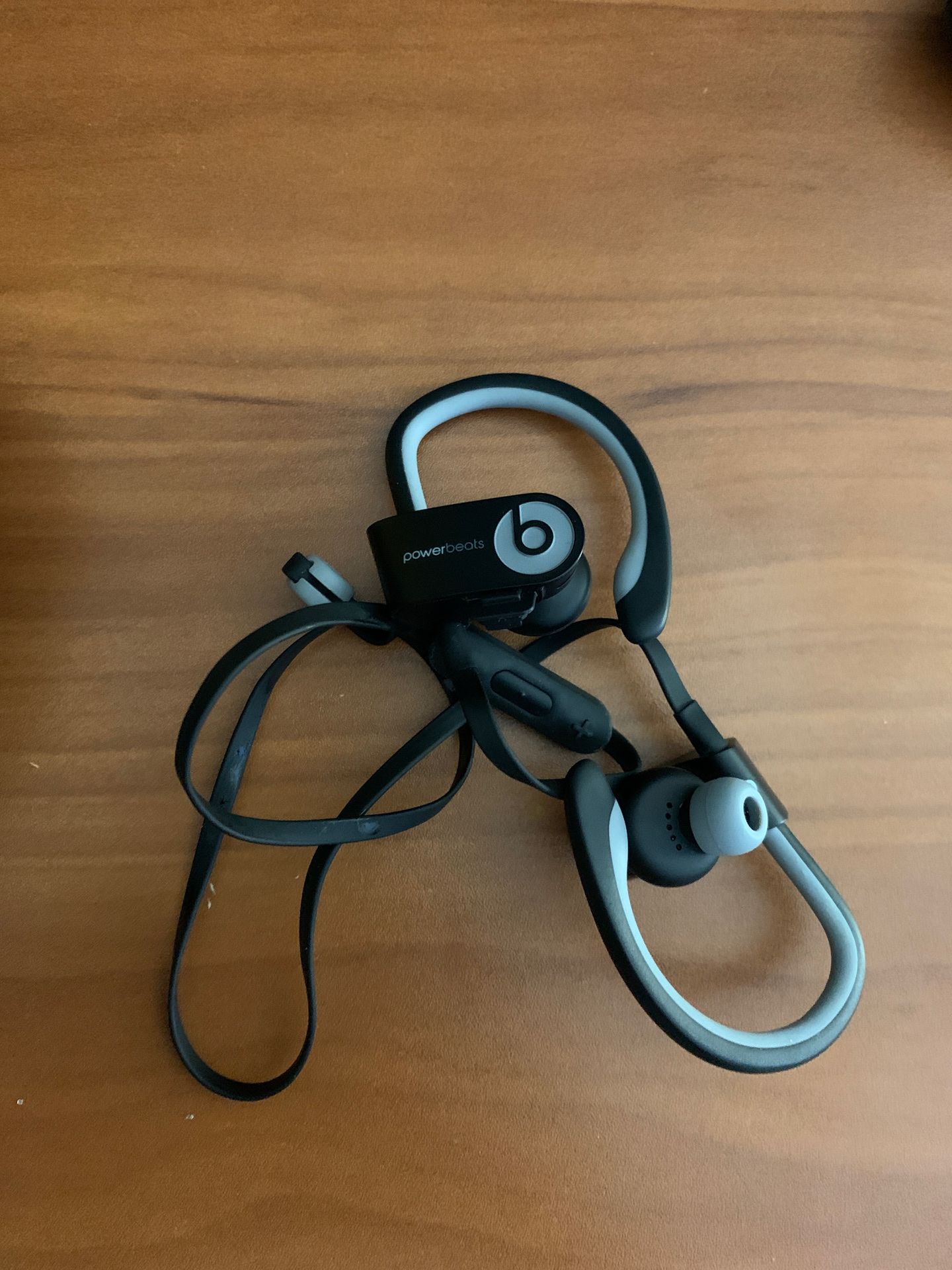 Powerbeats wireless Headphones- gently used