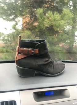 Ankle boots