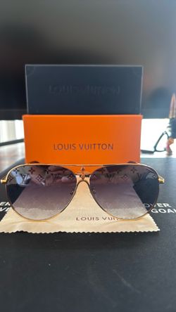 Louis Vuitton LV Pilot Sunglasses  NEW