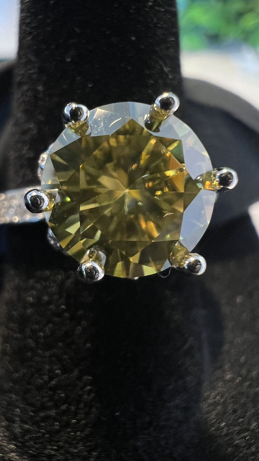 ✨ 3 Carat Moissanite Flower Basket Ring ✨