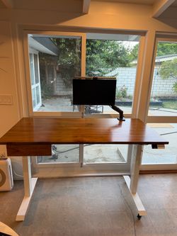 Desky Hardwood Teak Standing Desk 60x30
