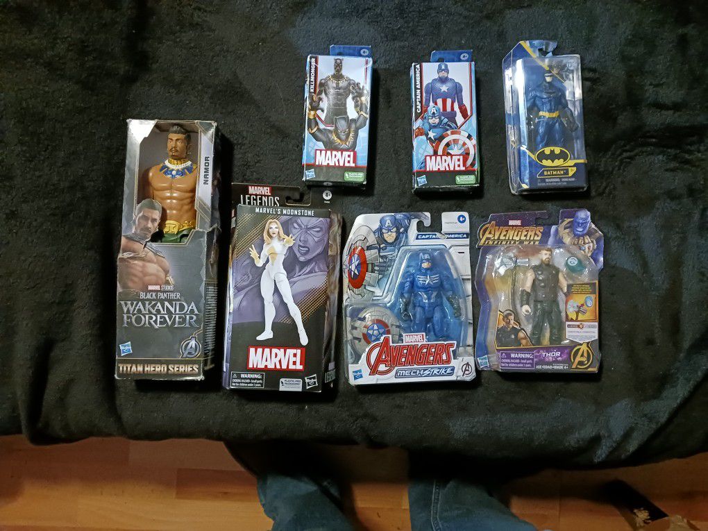Superhero Marvel And DC Action Figures