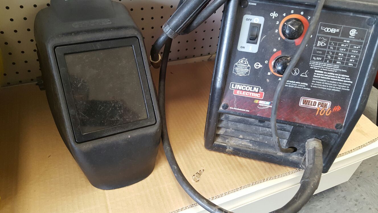 Lincoln Electric Weld Pak 100HD Welder for Sale in Bolingbrook, IL