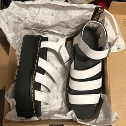Dr.Marten Sandals