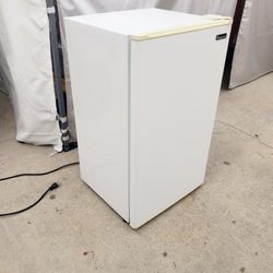 Mini Refrigerator 