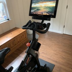 NordicTrack  S22i Studio Bike. Will Deliver Locally