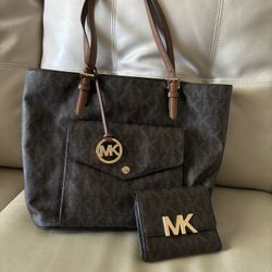 Michael Kors Purse And Wallet 