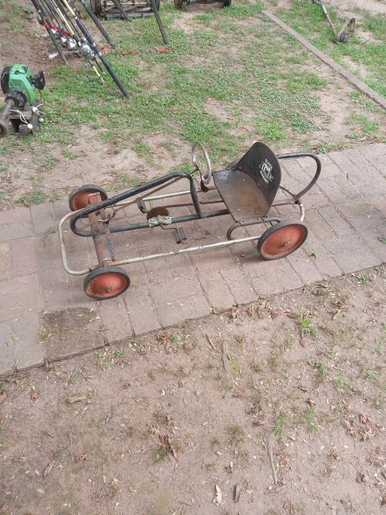 1940's BLACK HORNET PEDAL CAR $200