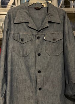 Wow 🤯!! Vintage 1970s Levi’s Gentleman’s Jeans Chambray Work Shirt – Made in USA