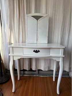 Bobkona Jaden Vanity