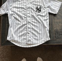 Yankees white pinstripe jersey