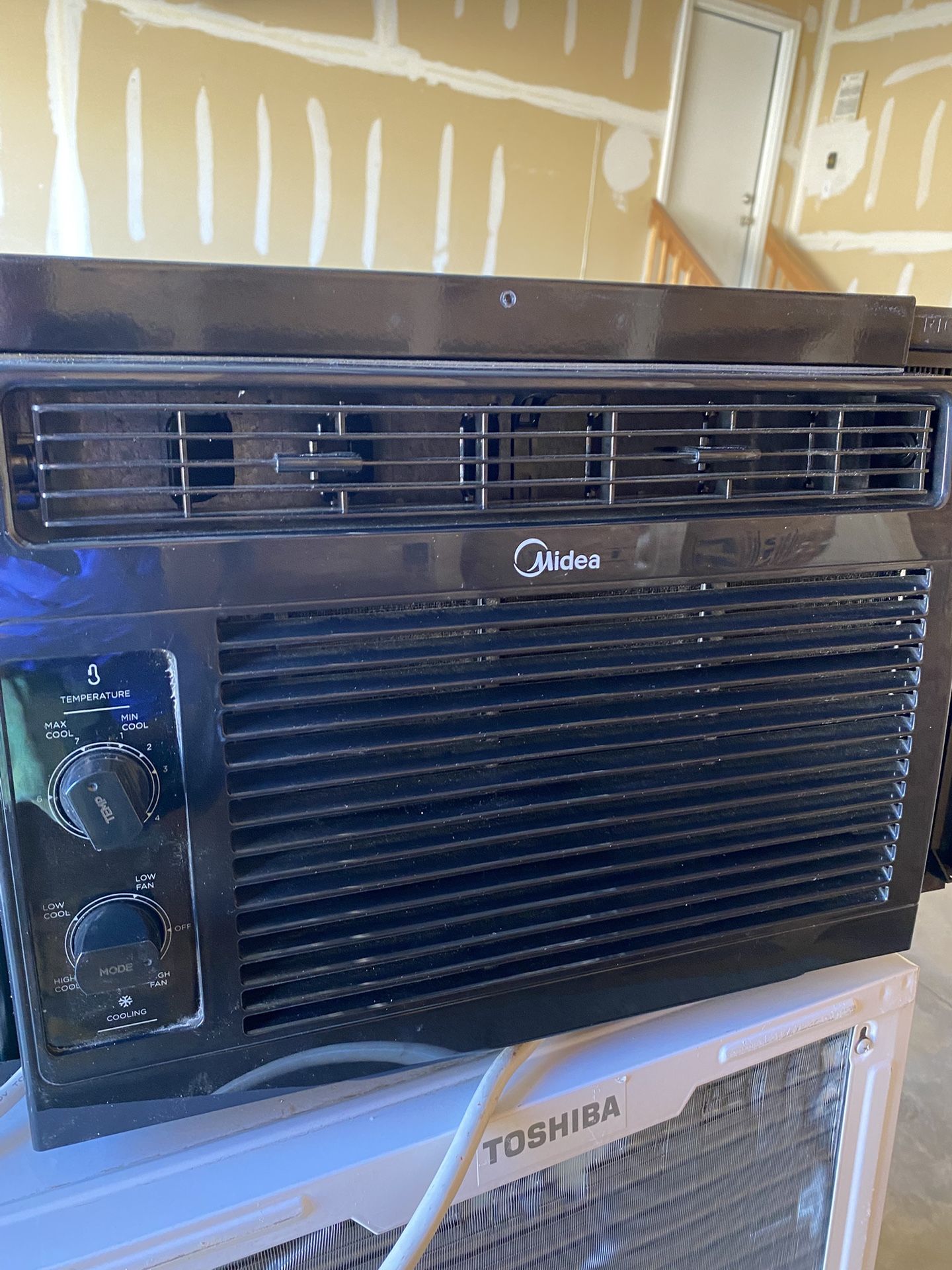 Midea AC Unit