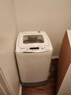 Magic Chef mini washer