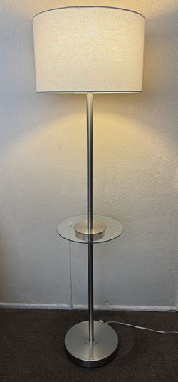 Lamp With USB Port 