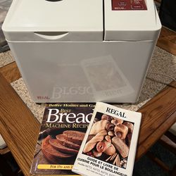 Bread Maker- Regal (With 2 Cookbooks)