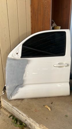 2021 Toyota Tacoma Left Driver side Front Door