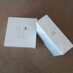 Airpods With Wireless Charging Case