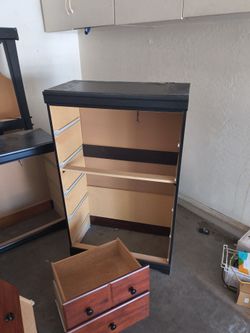 5 Piece Queen Size Bedroom Set