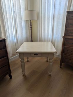 Farmhouse Solid kids table