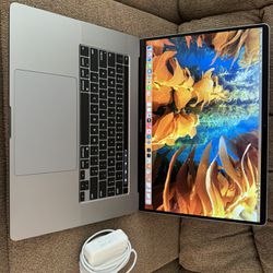 2019/2021 MacBook Pro 16”, i7 2.6ghz 6 Cores, 16gb ram,512gb.4GB graphic ,Fast