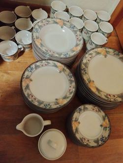 Mikasa Dishes Garden Harvest 58 Pieces
