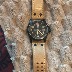 Luminox  Reloj Para Hombre 42 Algo Grande 