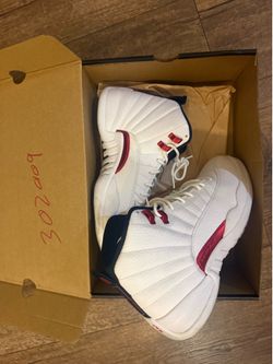 Jordan 12s size 10