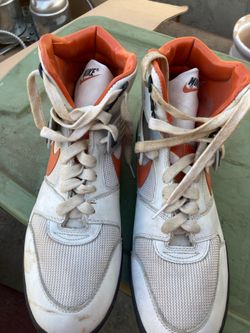 Vintage Nike Sneakers!