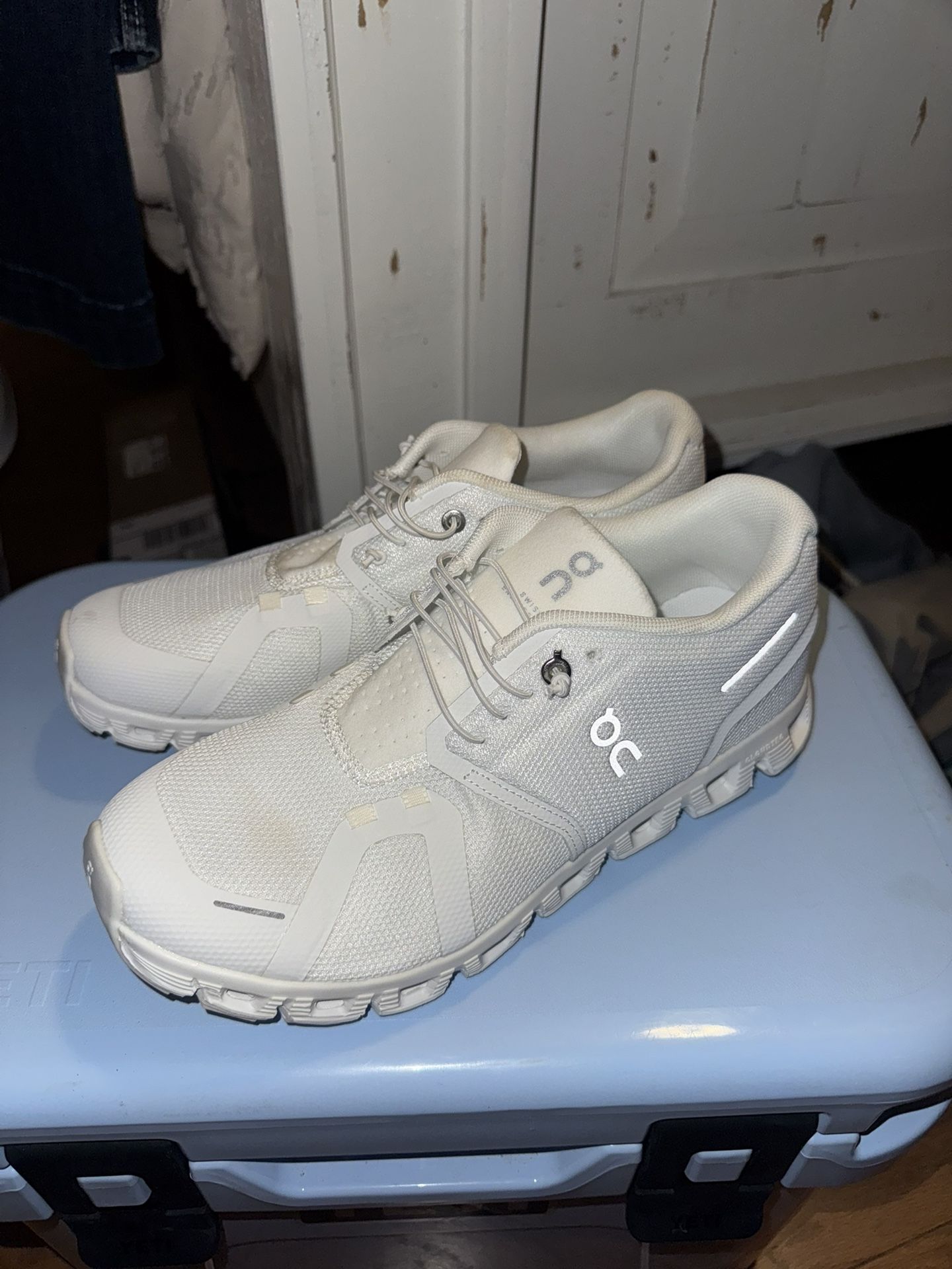 On Cloud 6 White