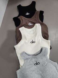 Womens alo top
