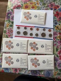 US Mint Uncirculated Coin Sets with D and P Mint Marks