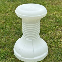 Envy Products ENV00300 Submergible Pool Bar Stool Yard Garden Table
