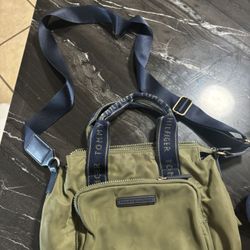 Tommy Hilfiger Bag