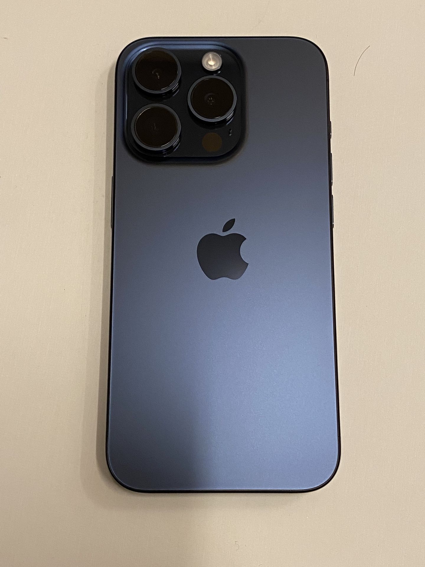 iPhone 15 Pro Fully Unlocked