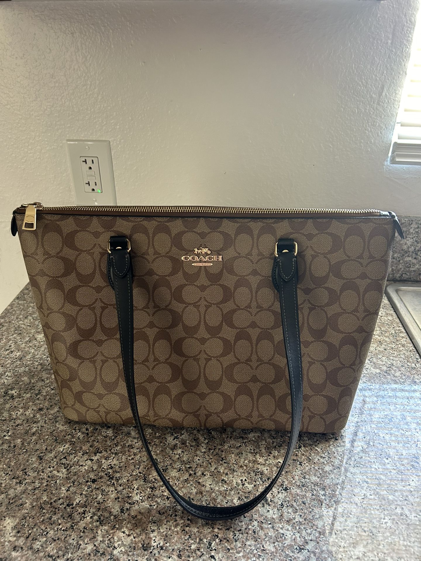 COACH gallery tote
