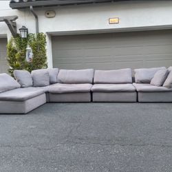 Amazing Cloud Couch Sectional Couch Modular Couch Modular Sofa In Excellent Condition - Free Delivery 🚚 