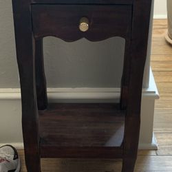 Entry / End Table 