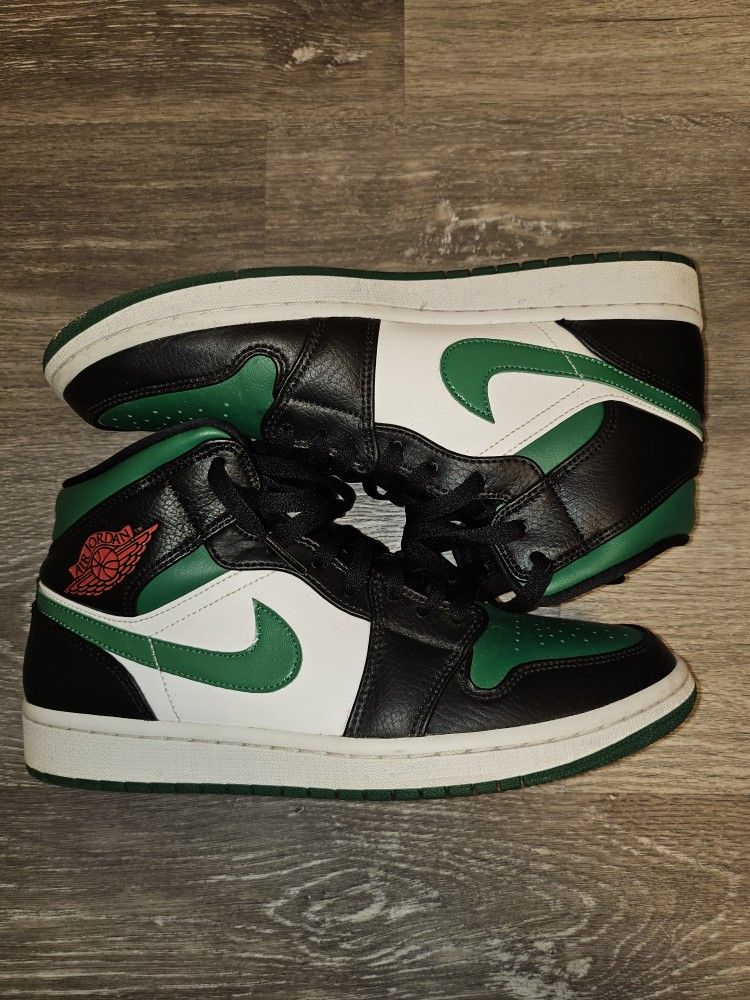 Green Toe Jordan 1s