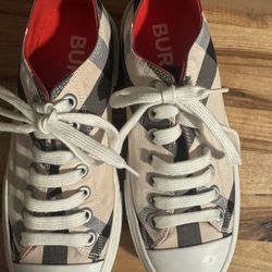 Burberry Sneakers