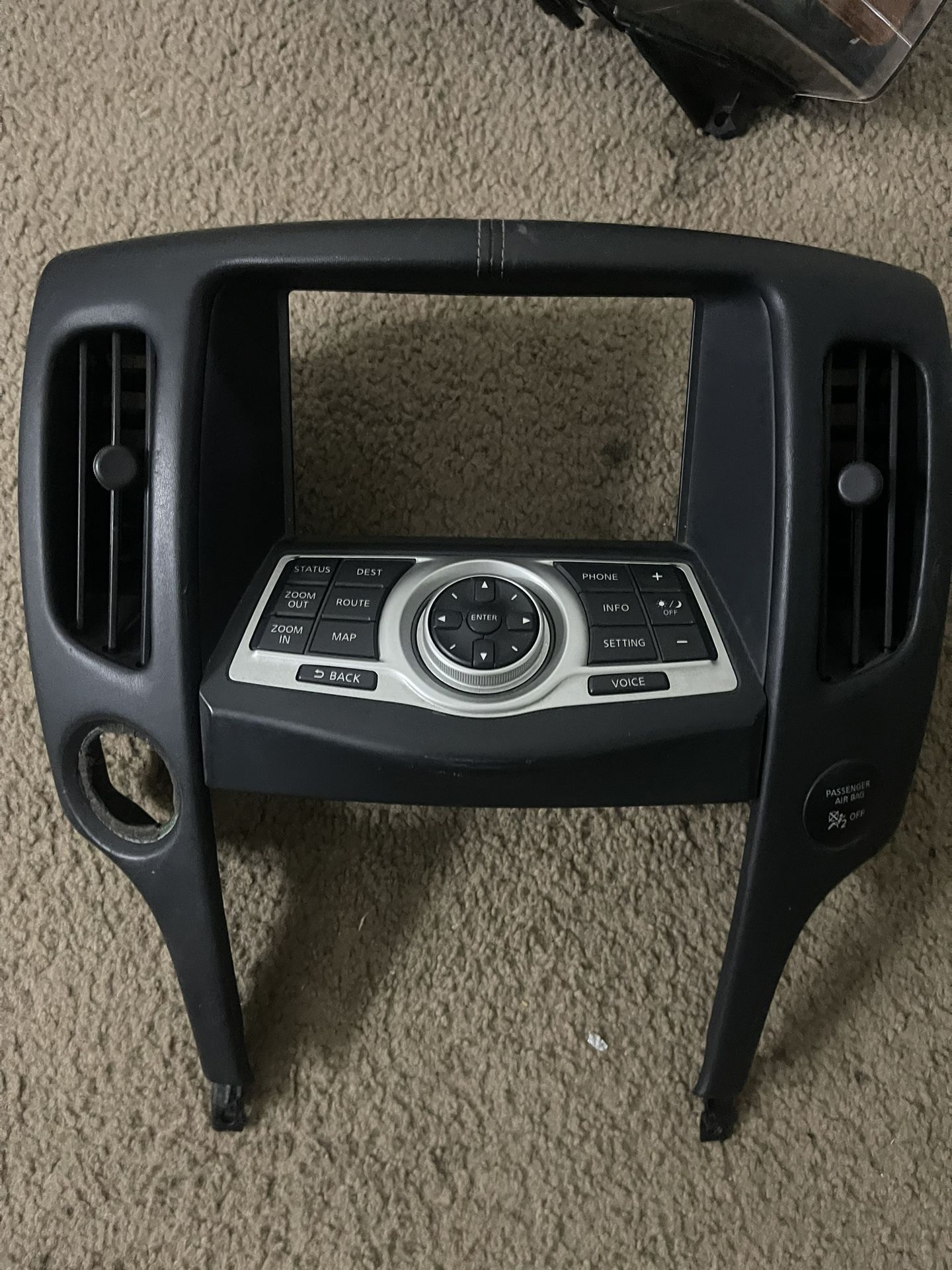2014 Nissan 370z Center Dash