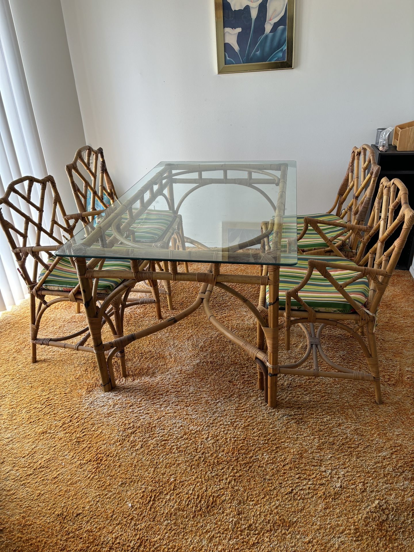 Glass Table With Four Chairs 