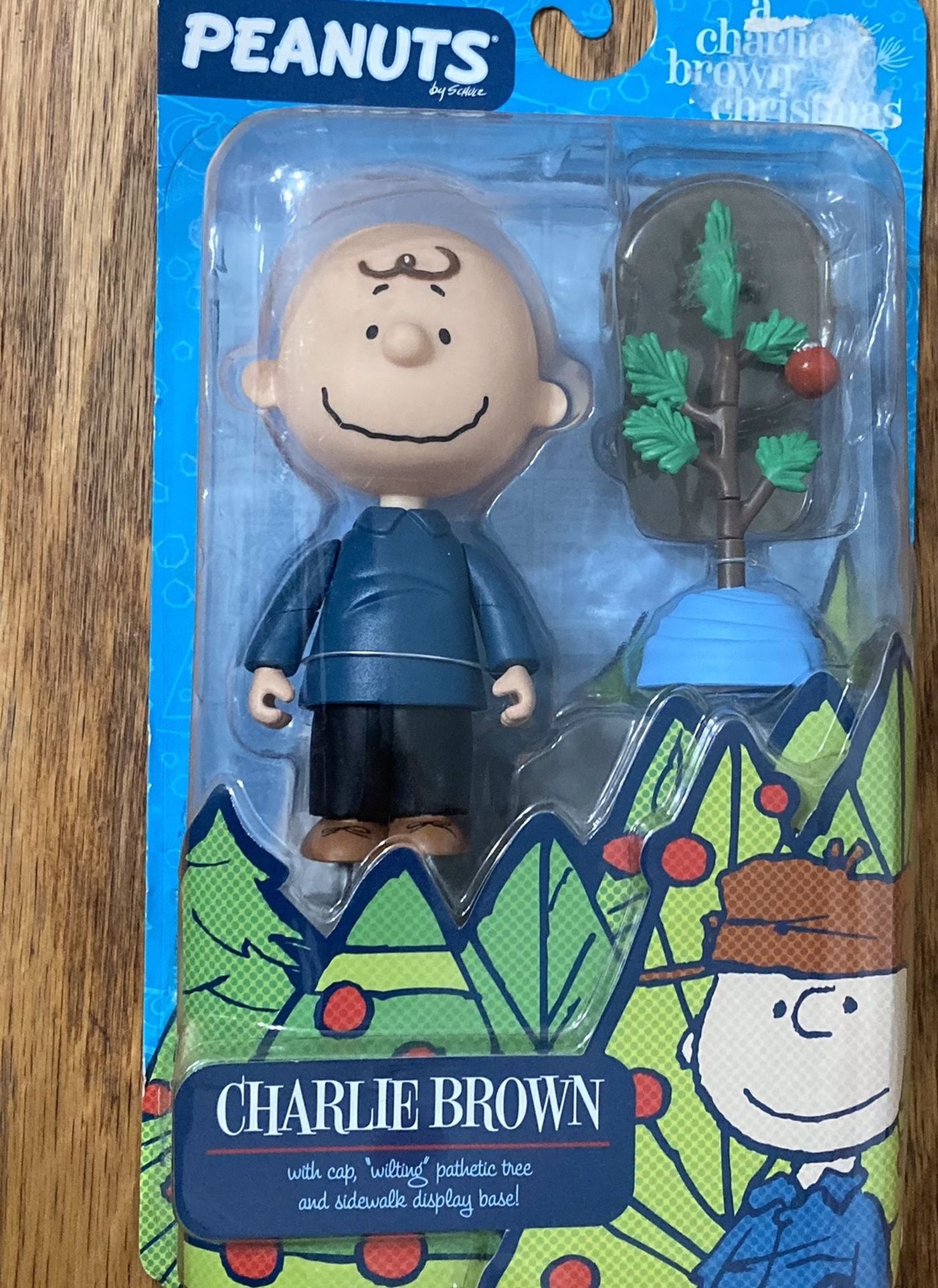 A Charlie Brown Christmas NEW sealed action figure with Wilting Pathetic Tree Xmas forever fun 2008