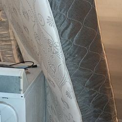 Queen And Full Size Beds For Sale( Mattress And Boxspring. 125.-145.00